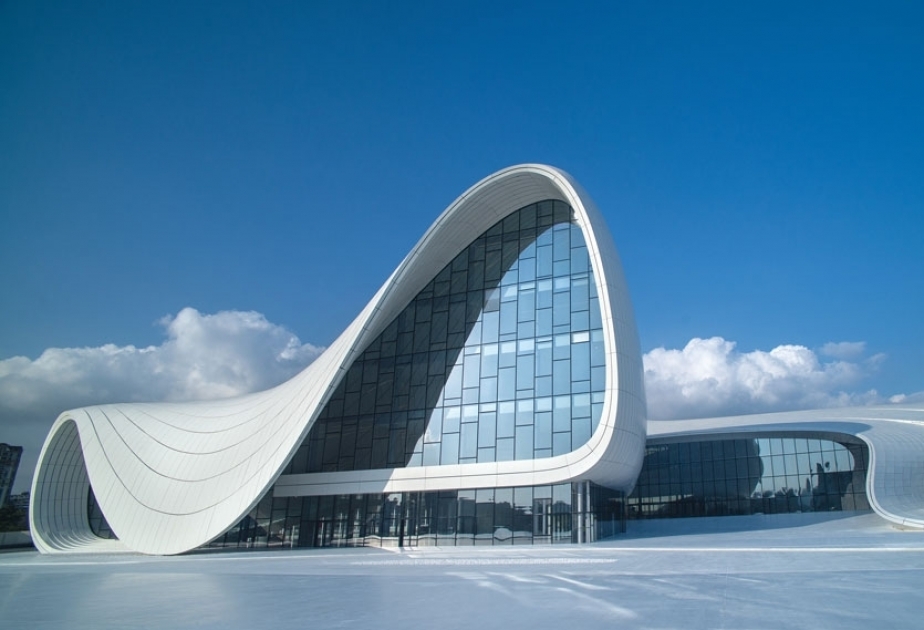 Отложены культурно-массовые мероприятия в Центре Гейдара Алиева