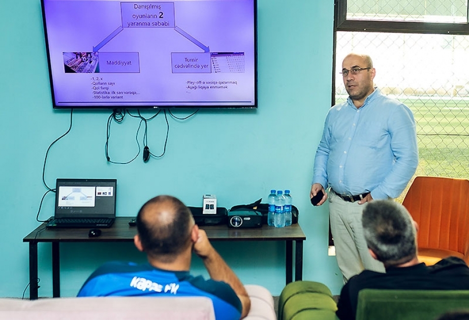 “Kəpəz”in əvəzedici komandasının üzvlərinə danışılmış oyunlarla bağlı seminar keçirilib