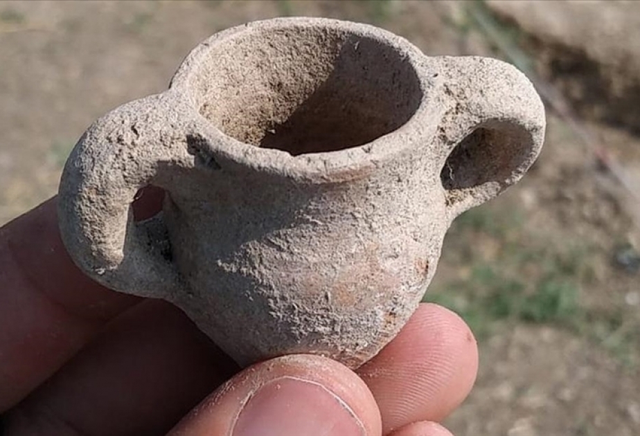 Rare 1,600-year-old writing set unearthed in Istanbul