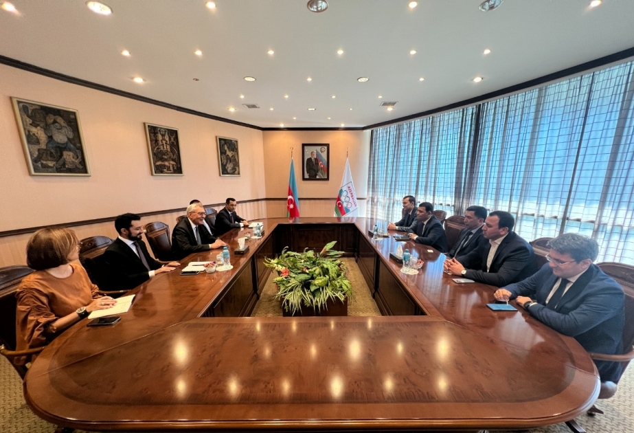 MOK-un vitse-prezidenti Çingiz Hüseynzadə Özbəkistan nümayəndə heyəti ilə görüşüb