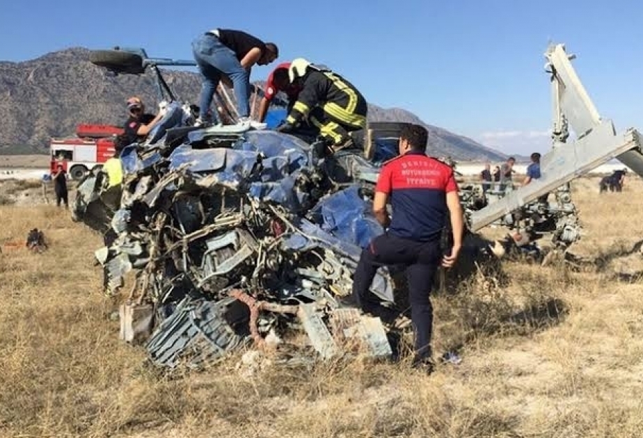 Firefighting helicopter crashes in southwestern Türkiye