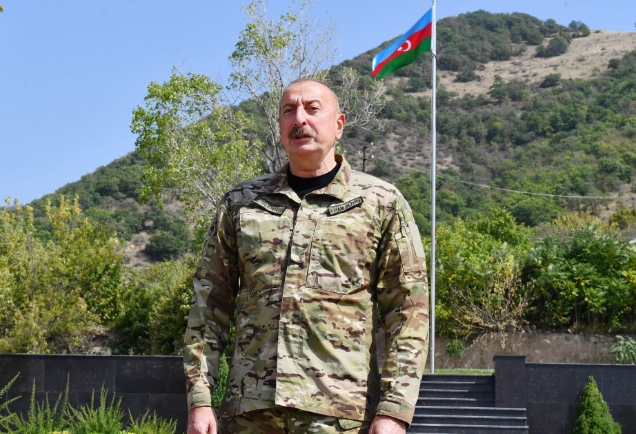 Prezident: Murov dağından Laçın şəhərinədək ümumi uzunluğu 17,5 kilometr olan 12 tunel tikilir