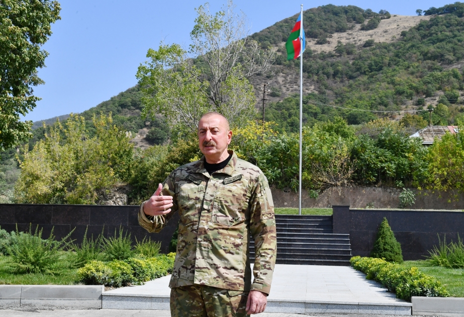 Präsident Ilham Aliyev: Aserbaidschanische Flagge wird in Latschin für immer wehen
