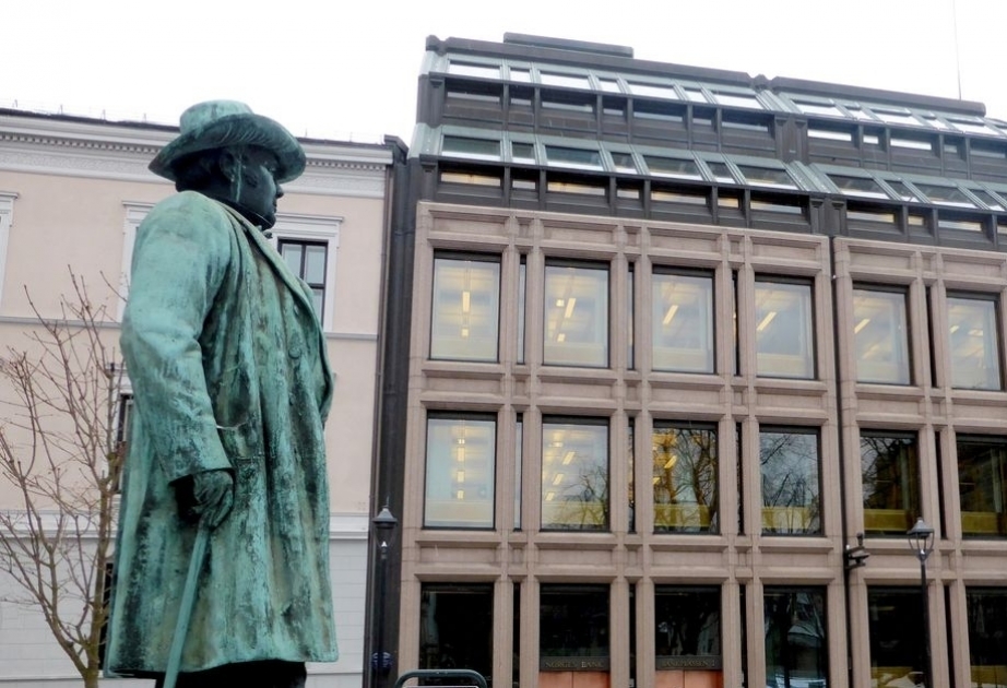 World’s largest wealth fund to decarbonize holdings by 2050