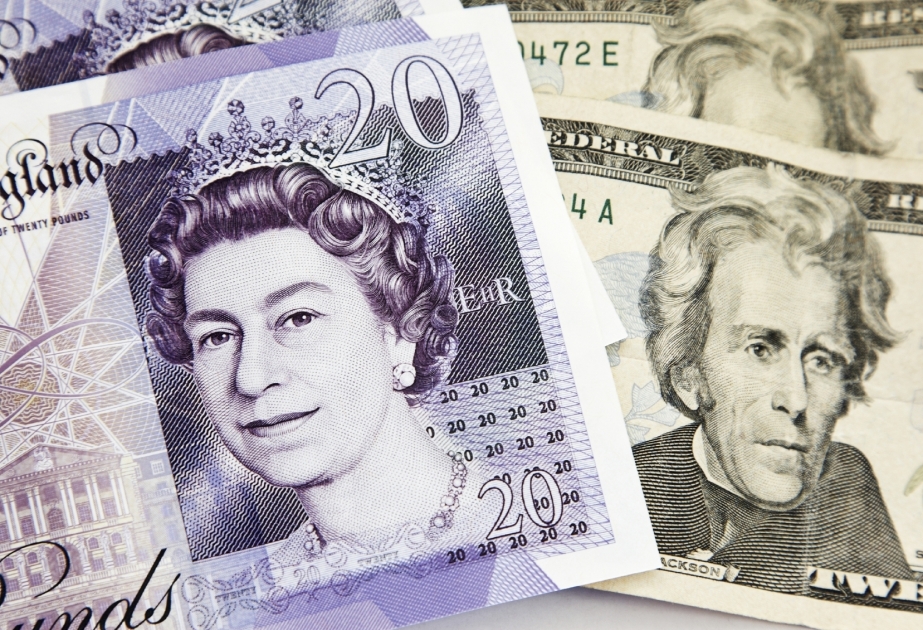 Pound falls below $ 1.13 after hawkish Fed comments