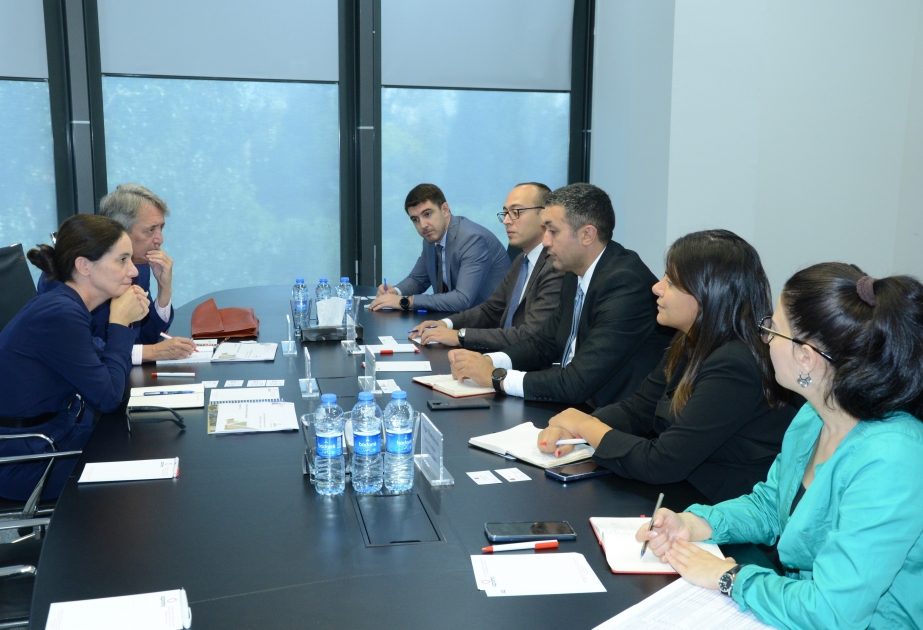 La Encargada de Negocios de la Embajada de España en Azerbaiyán visitó AZPROMO