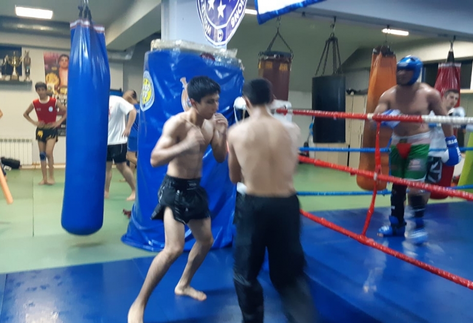 Kikboksçularımız İtaliyada keçiriləcək dünya çempionatına hazırlaşırlar
