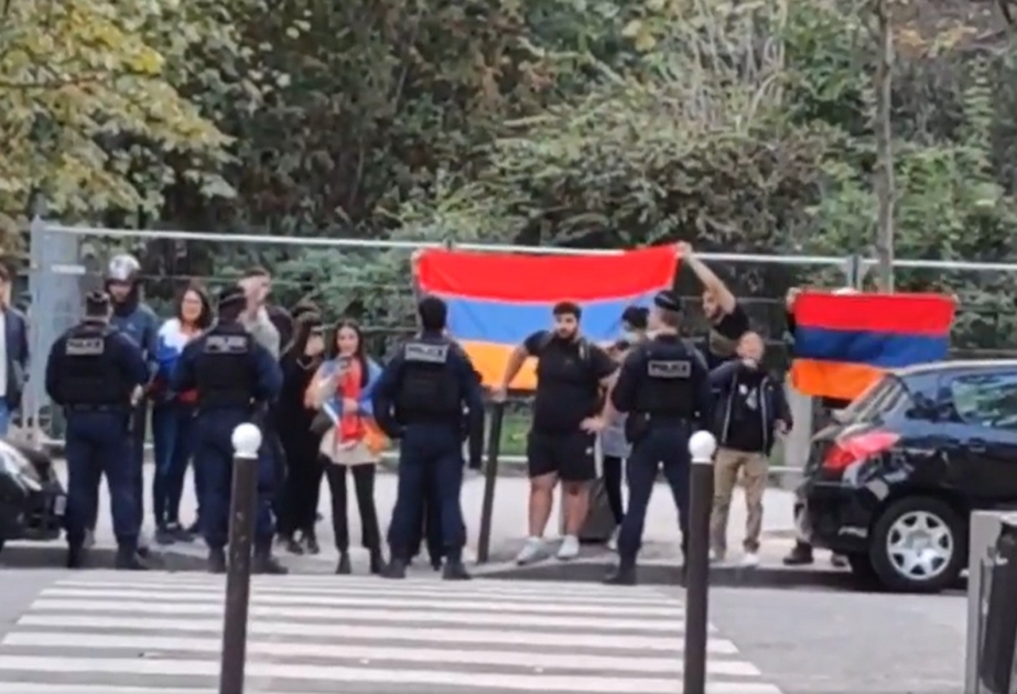 Ermənilər Fransadakı Azərbaycan mədəniyyət mərkəzinə hücum etməyə çalışıblar