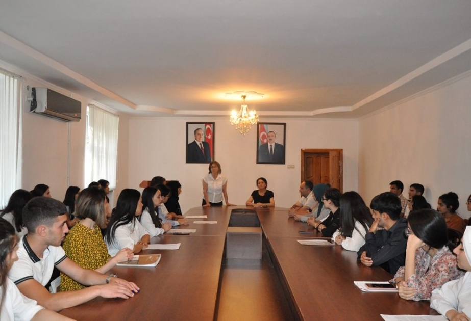 Mingəçevir Dövlət Universitetində 27 Sentyabr- Anım Gününə həsr olunan dəyirmi masa keçirilib