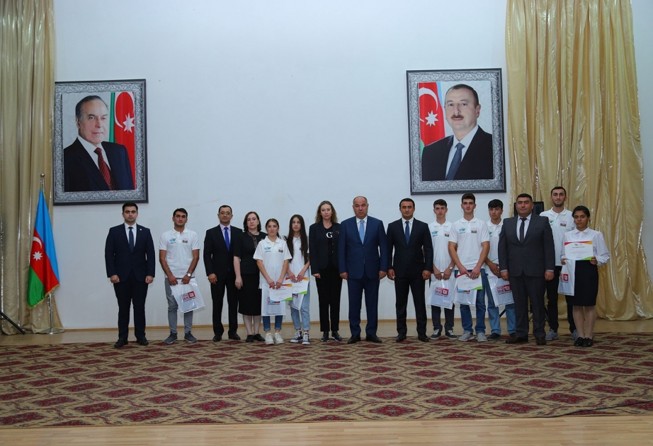 Olimpiya çempionu Fərid Mansurov Oğuzda gənclərlə görüşüb