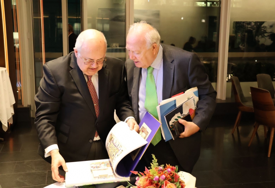 BMT-nin Sivilizasiyalar Alyansı və Nizami Gəncəvi Beynəlxalq Mərkəzi arasında memorandum imzalanıb