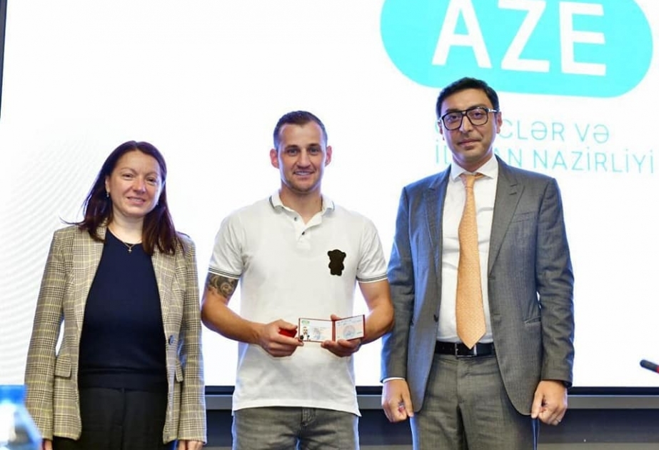 Azərbaycan millisinin kapitanı Maksim Medvedev “İdman ustası” fəxri adına layiq görülüb