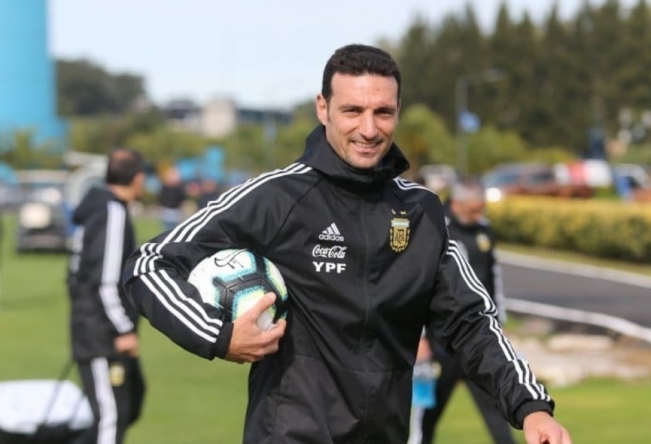 Scaloni to remain as Argentina coach through 2026 World Cup