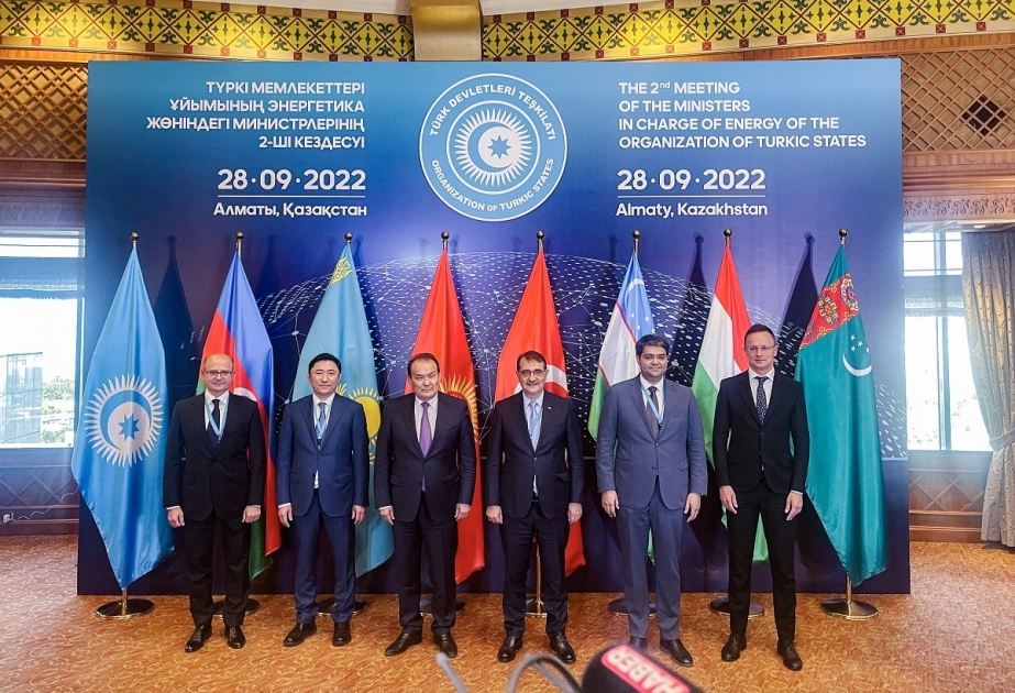 Energetika naziri Almatıda Azərbaycanın türk dövlətlərinin enerji vasitəsilə inteqrasiyasına töhfələrindən danışıb