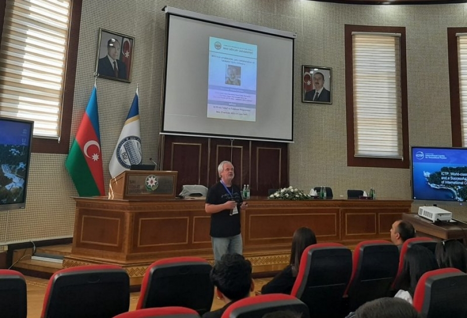 В БГУ проведен мастер-класс профессора ICTP Михаила Киселева