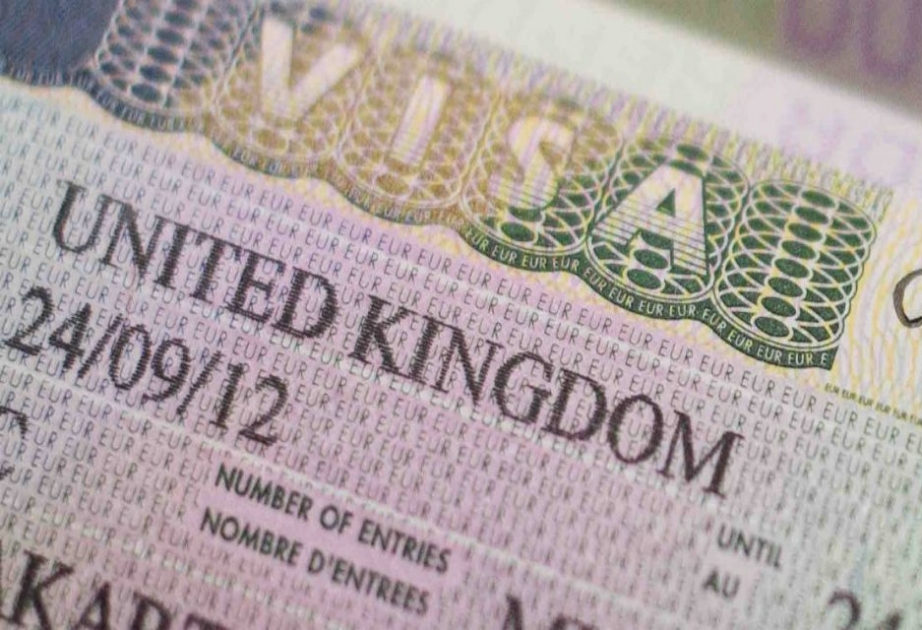 Böyük Britaniya işçi qüvvəsi çatışmazlığını aradan qaldırmaq üçün viza sistemində dəyişiklik edəcək