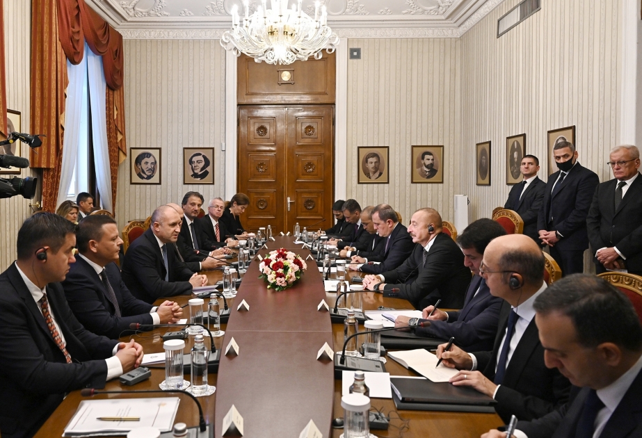 Präsidenten von Aserbaidschan und Bulgarien treffen sich im erweiterten Format VIDEO