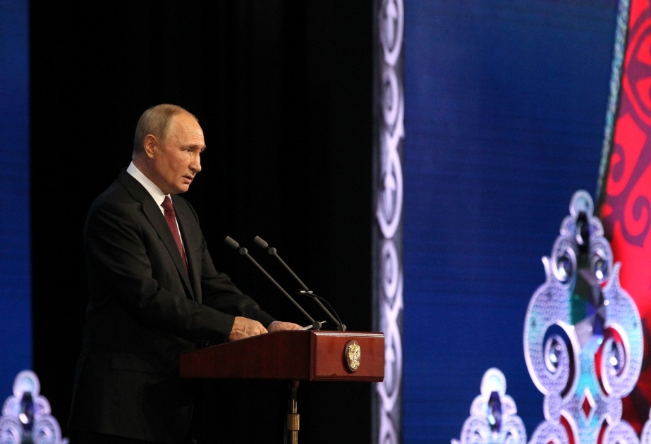 Putin calls on Ukraine to stop hostilities, return to negotiating table