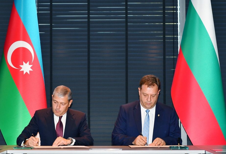 Se firma un memorando de entendimiento sobre el hermanamiento entre las ciudades de Shusha y Veliko Tarnovo