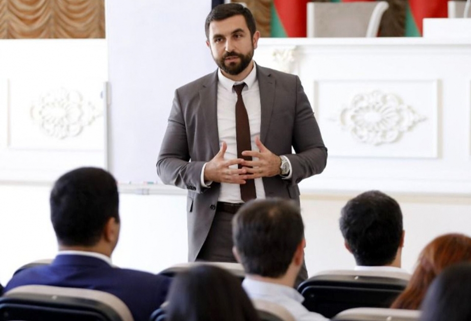 “Azərbaycan Dəmir Yolları” QSC-də məlumat və təlim sessiyası keçirilib
