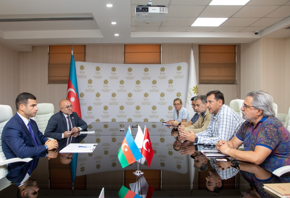 Azerbaiyán y Türkiye discuten las posibilidades de ampliar la cooperación en varios campos