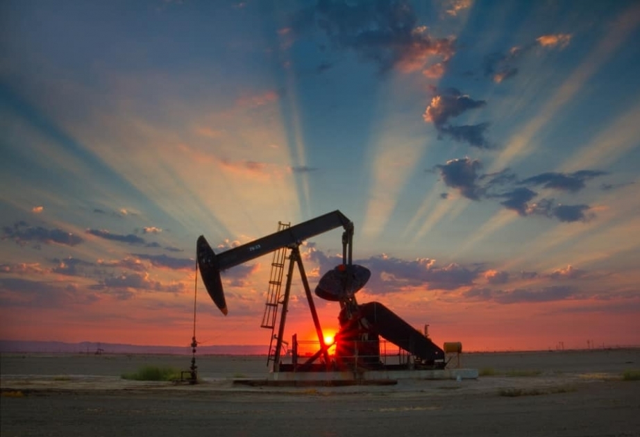 Баррель азербайджанской нефти продается за 98,37 доллара