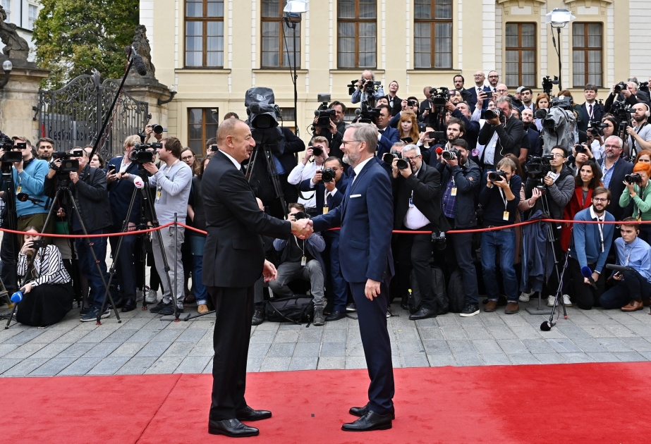 Inaugural meeting of European Political Community Summit was held in Prague  President of Azerbaijan Ilham Aliyev attended the meeting VIDEO