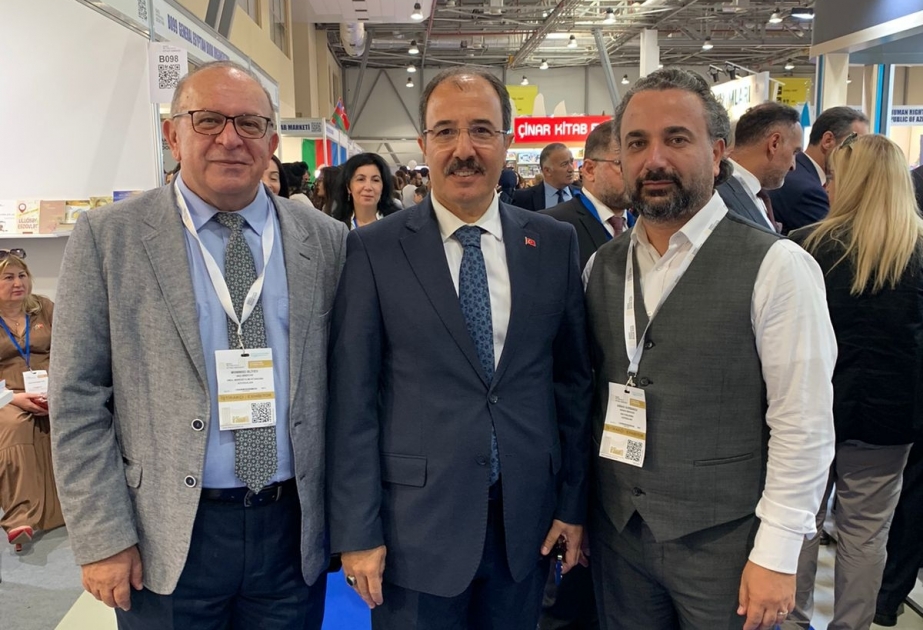 VIII Bakı Beynəlxalq Kitab Sərgisində MEK-in stendi maraqla qarşılanıb