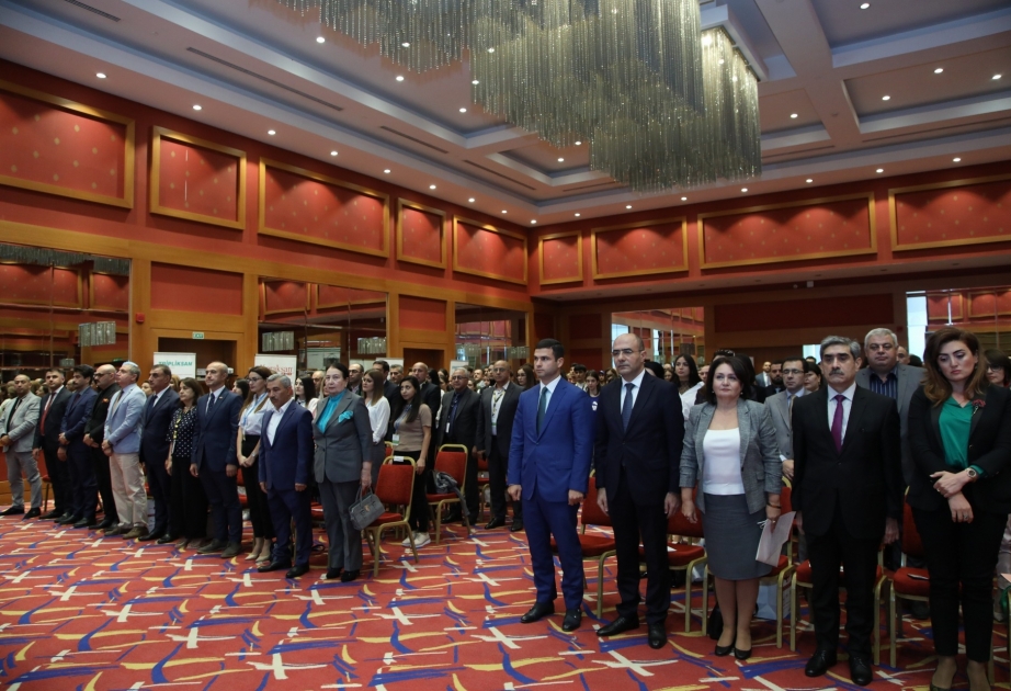 KOBİA-nın dəstəyi ilə Üçüncü Əczaçılıq Konfransı keçirilib