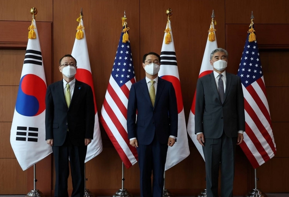 Japan, US, S.Korea officials discuss N.Korea by phone