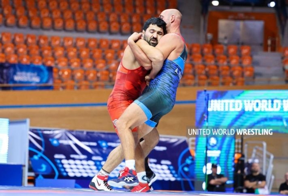 Veteran güləşçimiz Elgiz Məmmədov dünya çempionatında gümüş medal qazanıb