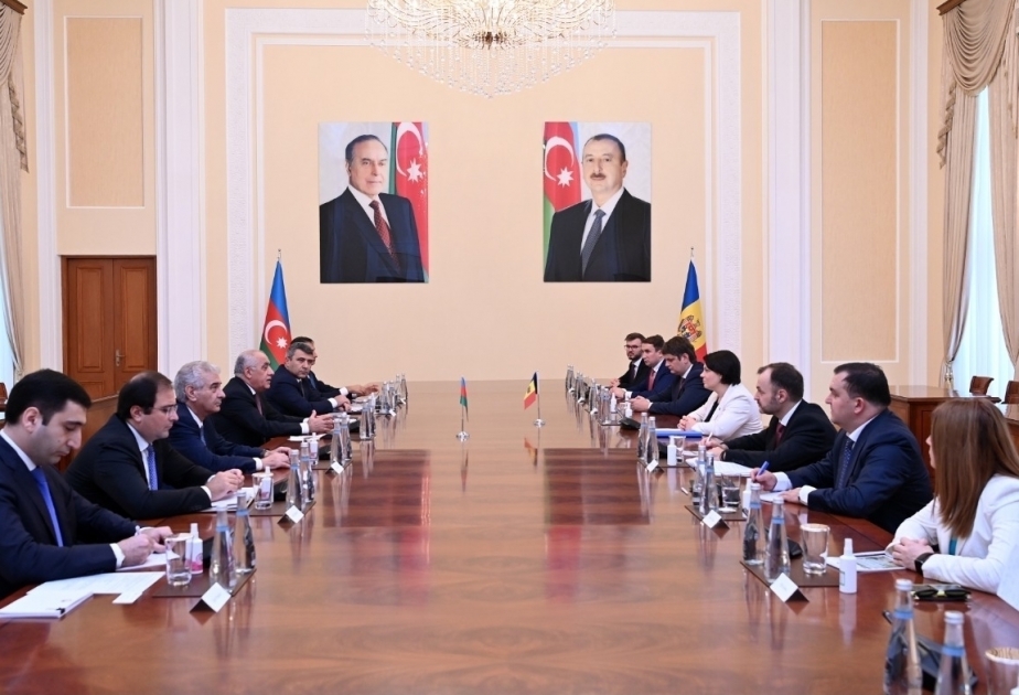 Primer Ministro de Azerbaiyán se reúne con su par de Moldavia