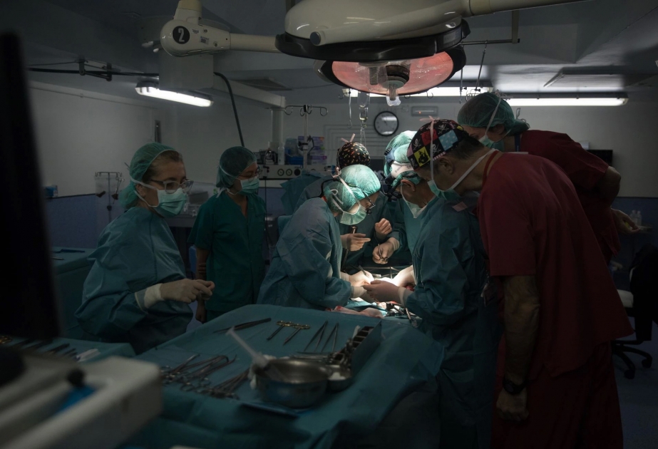 В Испании впервые в мире ребенку пересадили кишечник от умершего человека
