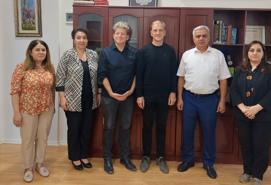 Deutsche Gelehrte besuchen Staatliche Universität Baku