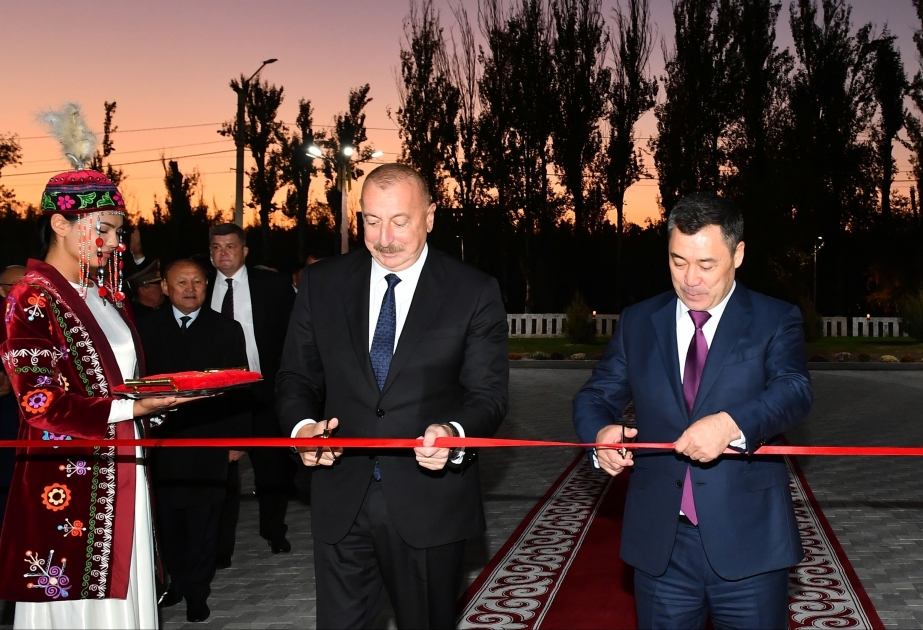 Se inaugura en Bishkek el parque de la amistad entre Kirguistán y Azerbaiyán