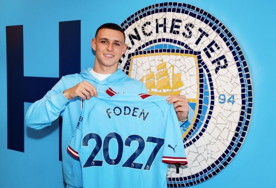 Phil Foden extends Manchester City contract until 2027