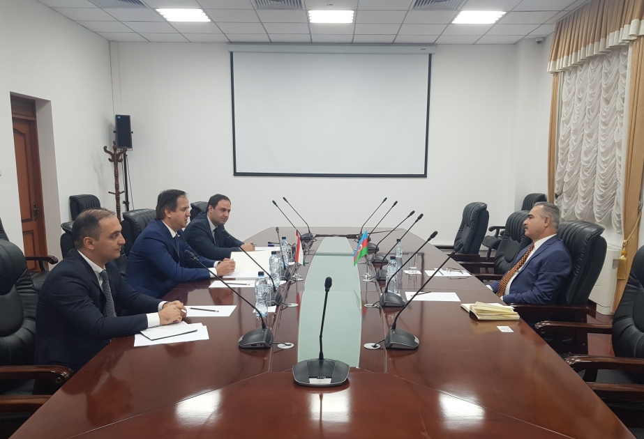 Azərbaycanla Tacikistan arasında konsulluq sahəsində əməkdaşlığın perspektivləri müzakirə edilib
