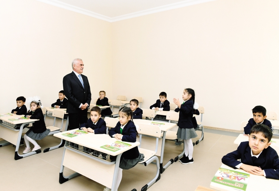 Naxçıvan şəhər 2 nömrəli tam orta məktəb yenidən qurulub