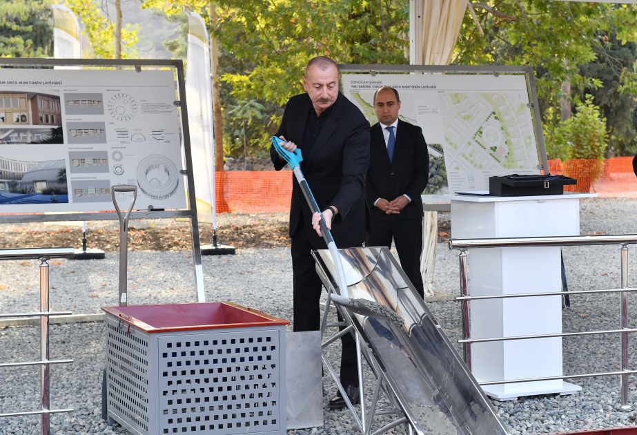 Präsident Ilham Aliyev legt Grundstein für Schulgebäude in der Stadt Zangilan VIDEO