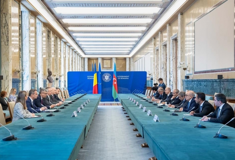 بحث تطوير الشراكة الاقتصادية بين أذربيجان ورومانيا
