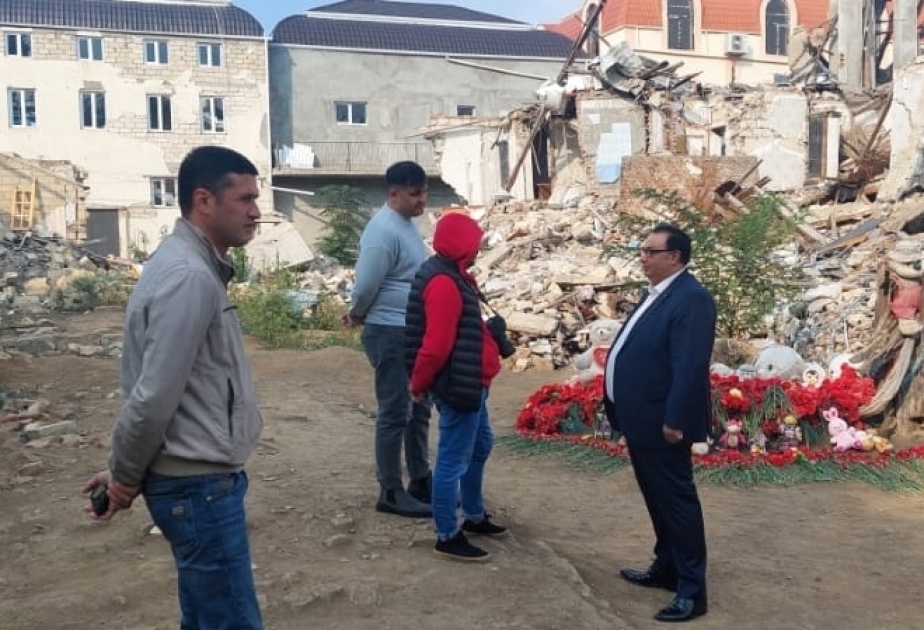 Foreign media representatives pay tribute to victims of Armenian terror in Ganja