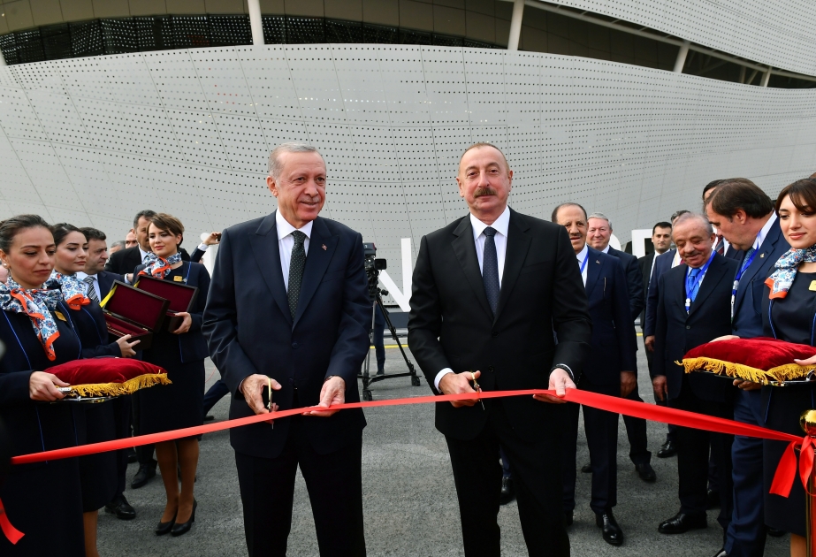 Se celebró la ceremonia de inauguración del aeropuerto internacional de Zangilan Ilham Aliyev y Recep Tayyip Erdogan asistieron a la ceremonia de inauguración