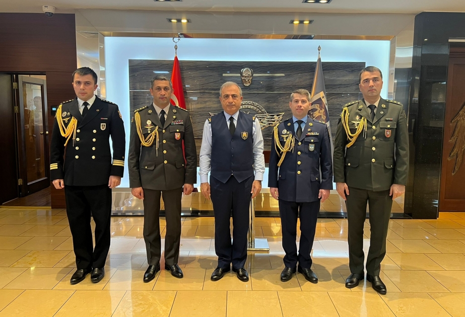 Ankarada Azərbaycan ilə Türkiyə arasında hərbi əməkdaşlıq sahəsində dinamik inkişafın istiqamətləri müzakirə olunub