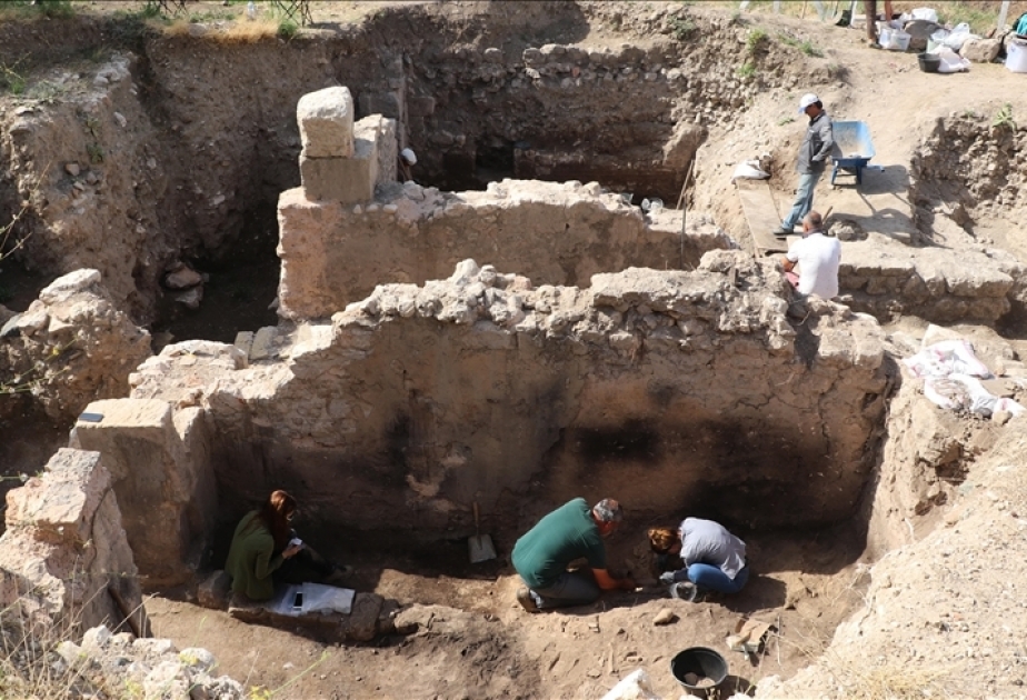 Late Roman-era rooms, offering vessels unearthed at ancient city of Antiocheia, southern Türkiye