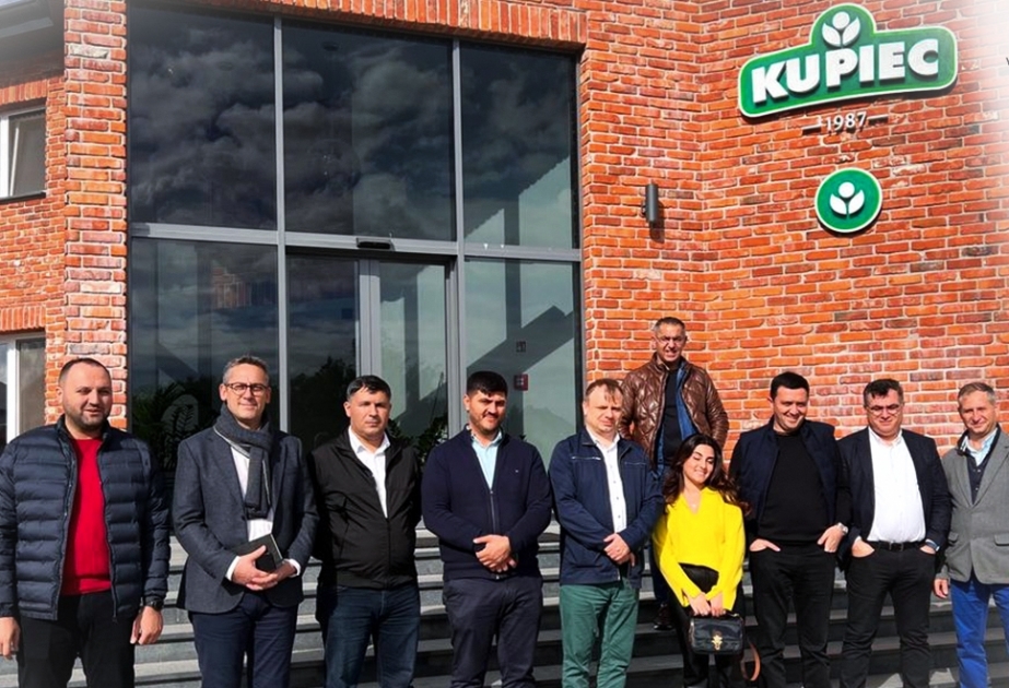 ®  “Veysəloğlu Distribusiya”nın rəhbər heyəti Polşada işgüzar səfərdə olub