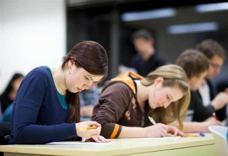 El número de extranjeros que estudian en las universidades de Azerbaiyán ha aumentado