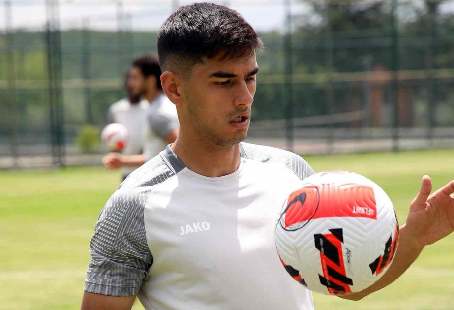 “Sumqayıt”ın gənc futbolçusu Rüfət Abdullazadə Polşa klublarının maraq dairəsinə düşüb