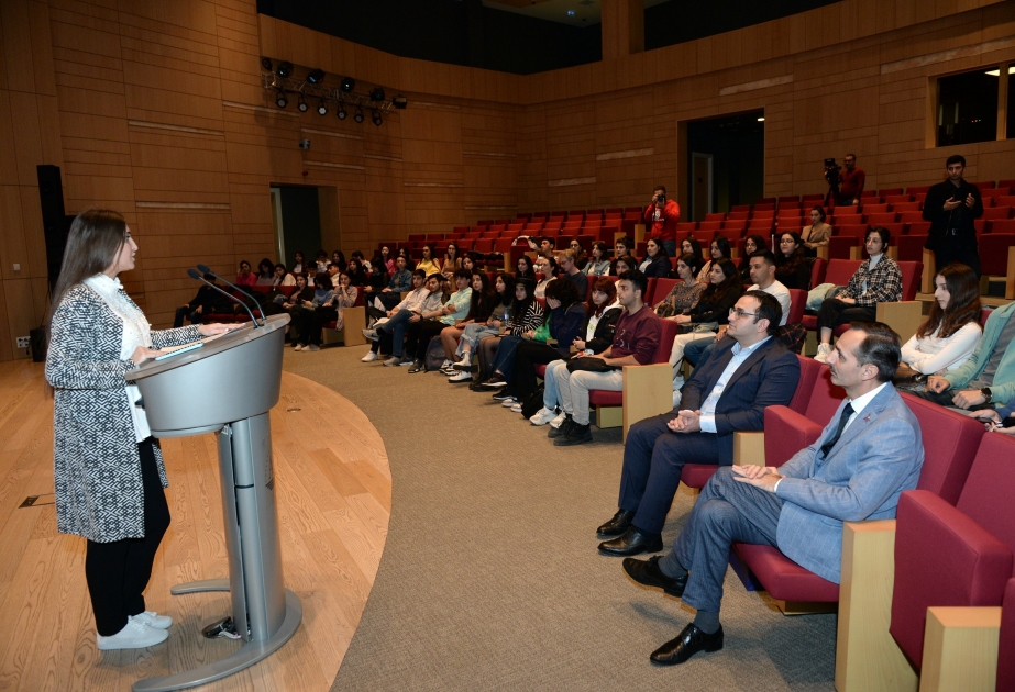 Se presenta la película "Tesoros del mundo - Azerbaiyán" en la Universidad ADA