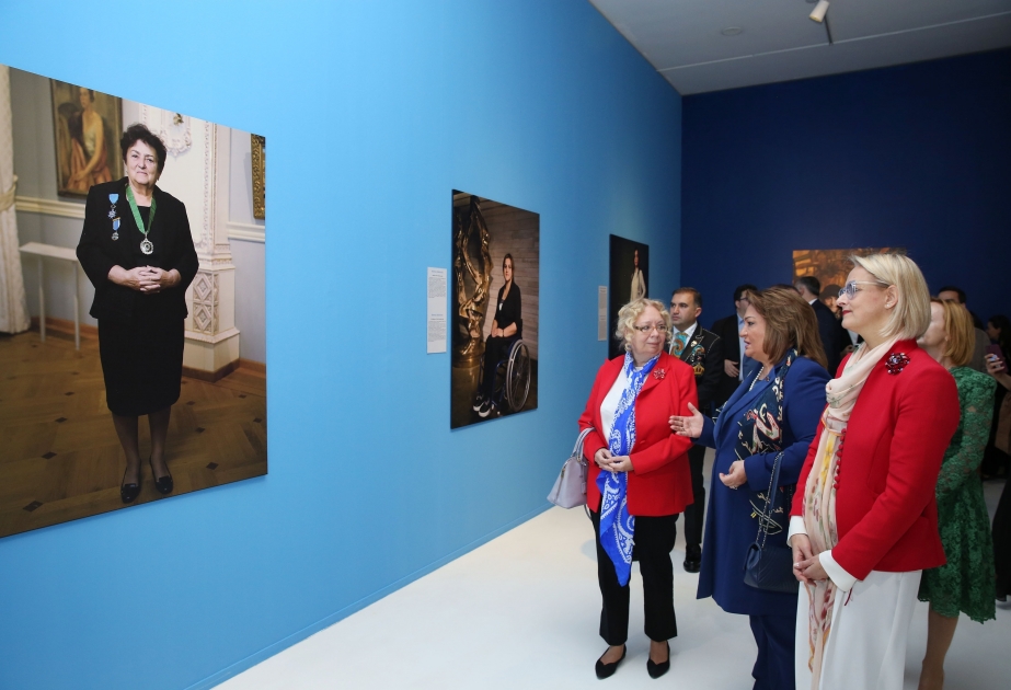 La exposición fotográfica "17 caras de la acción" se inaugura en el Centro Heydar Aliyev