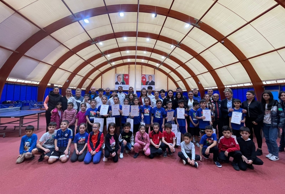 8 Noyabr - Zəfər Gününə həsr olunan stolüstü tennis yarışı yekunlaşıb